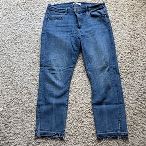 Loft Women’s blue jeans Size 8